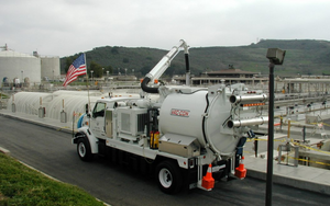 Wastewater collection truck