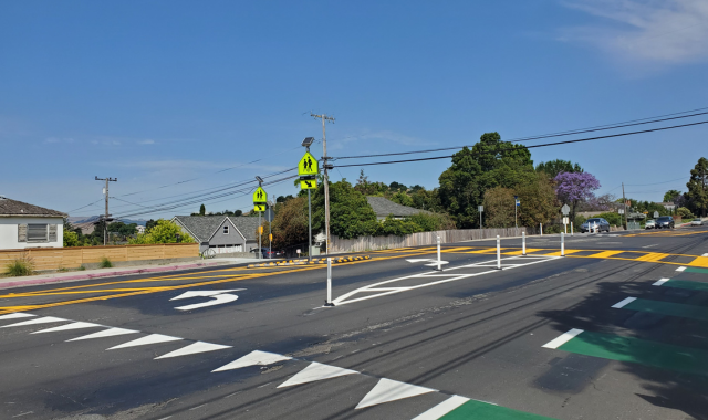 A picture of the recently completed Johnson and Sydney RRFB crosswalk in SLO