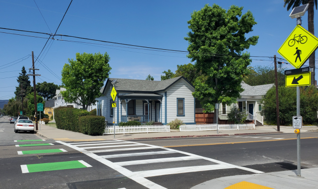 A picture of the recently completed Osos and Islay RRFB crosswalk in SLO