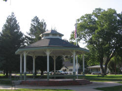 mitchellbandstand